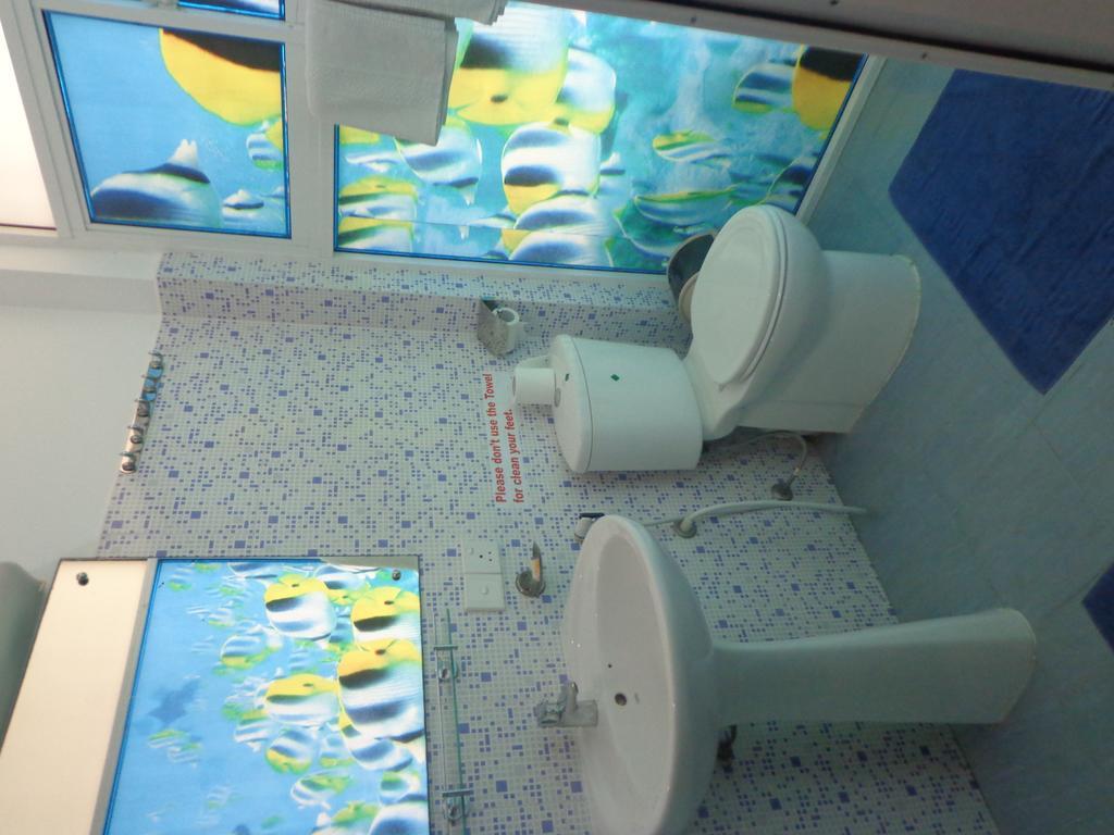 Blue Elephant Tourist Guesthouse Kudapaduwa Экстерьер фото